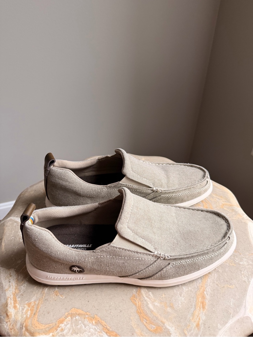 Margaritaville Men’s US 10 Slip-On Canvas Shoes Beige Marina Comfy Casual